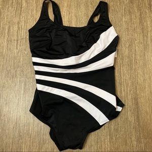 Robby Len Plus Colorblock Covered Fan Tank